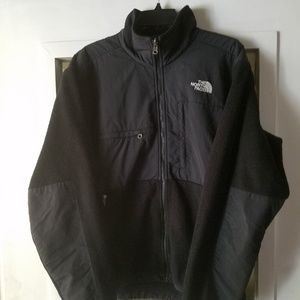 The north face Denali jacket.